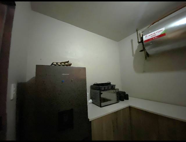 2 BEDROOM FLAT FOR SALE IN VEREENIGING CENTRAL
